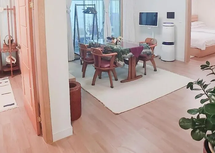 ゲストハウス Large 2br 66sqm Free Parking Near Kspo And Lotte World I Entire Place I 4th Floor No Elevator ソウル特別市