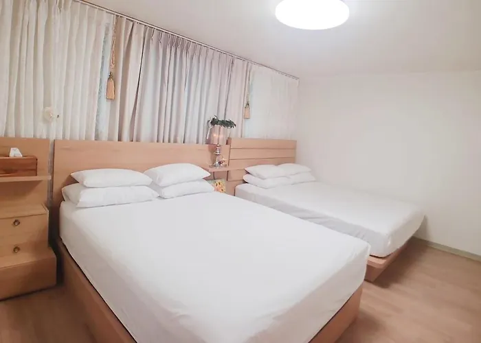 Large 2br 66sqm Free Parking Near Kspo And Lotte World I Entire Place I 4th Floor No Elevator