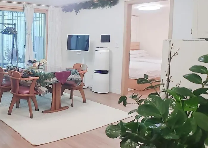Large 2br 66sqm Free Parking Near Kspo And Lotte World I Entire Place I 4th Floor No Elevator 4*