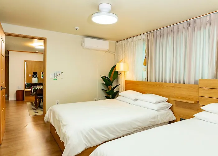 Large 2br 66sqm Free Parking Near Kspo And Lotte World I Entire Place I 4th Floor No Elevator 4*
